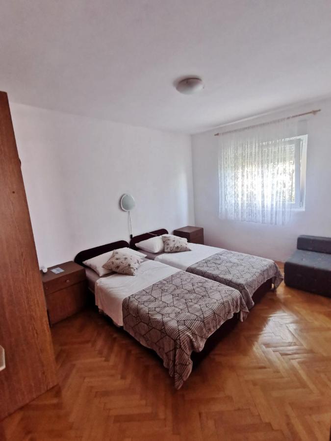 Apartmani Luka Rtina Luaran gambar